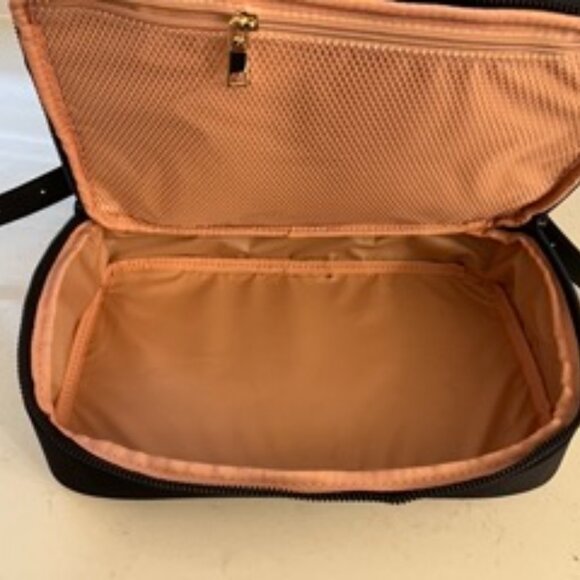 Poppy & Peonies The Summit Backpack Black - Picture 10 of 10